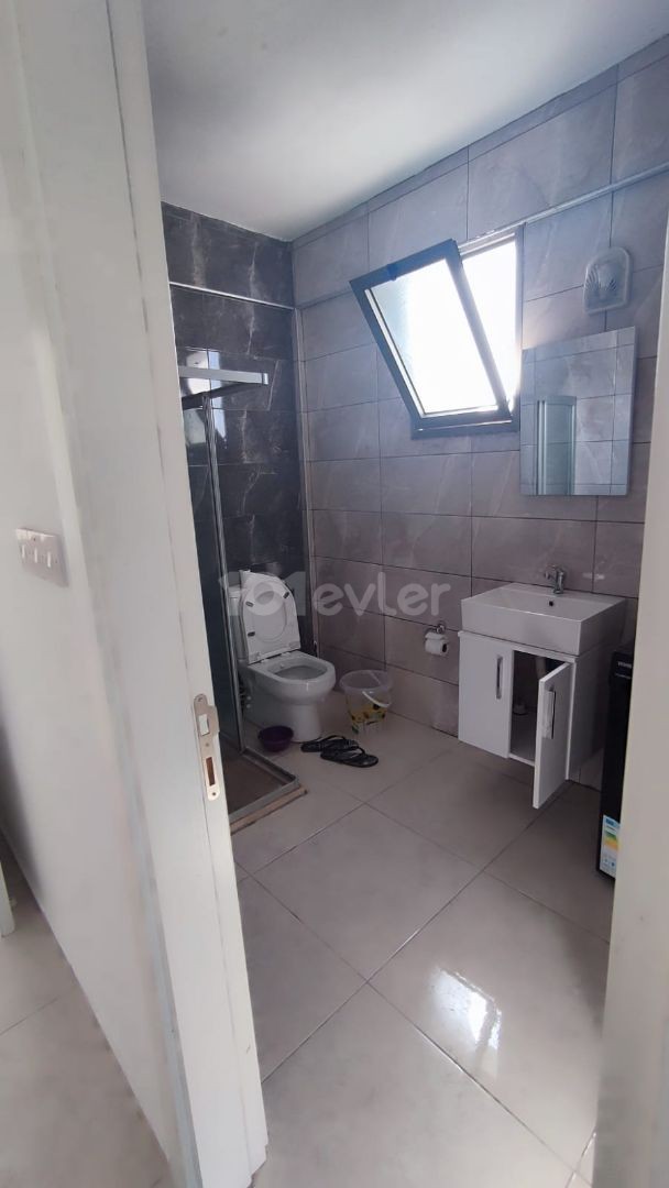2+1 90 M2 PENTHOUSE 459 STG FOR RENT IN NICOSIA ORTAKOY