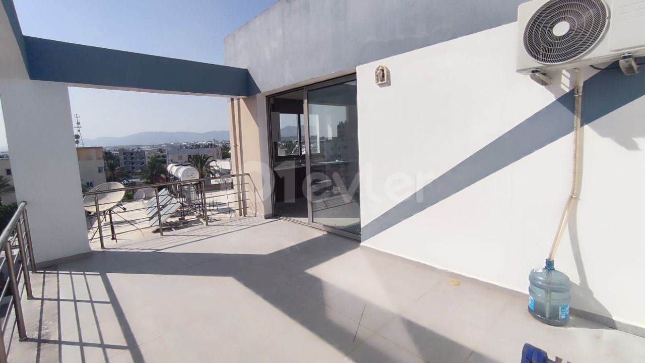 2+1 90 M2 PENTHOUSE 459 STG ZU VERMIETEN IN NICOSIA ORTAKOY