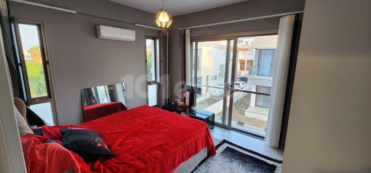 NEAR CAMELOT BEACH IN ALSANCAK, FULLY FURNISHED FLAT FOR SALE 185000 STG