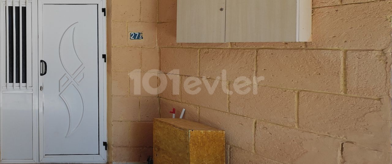 Ground floor 1+1 in Gallipoli area in Nicosia for rent only to female students