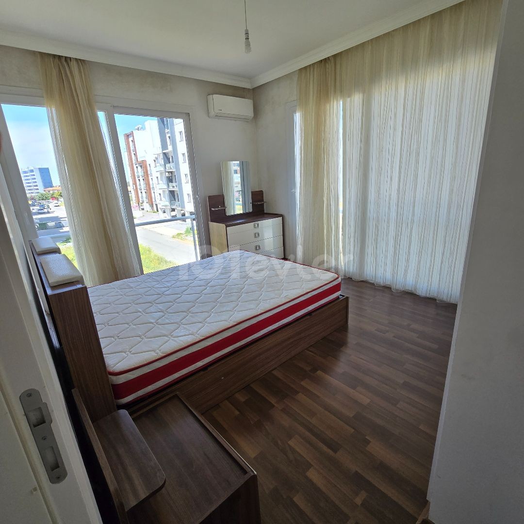 LEFKOŞA DEREBOYUNDA EŞYALI KIİRALIK DAİRE 2+1 90 M2 450 STG 