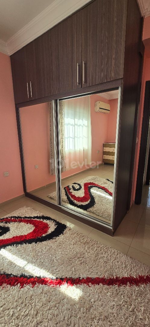 LEFKOŞA KÜÇÜK KAYMAKLI BÖLGESİNDE KİRALIK 2+1 DAİRE FULL EŞYALI 400 STG 