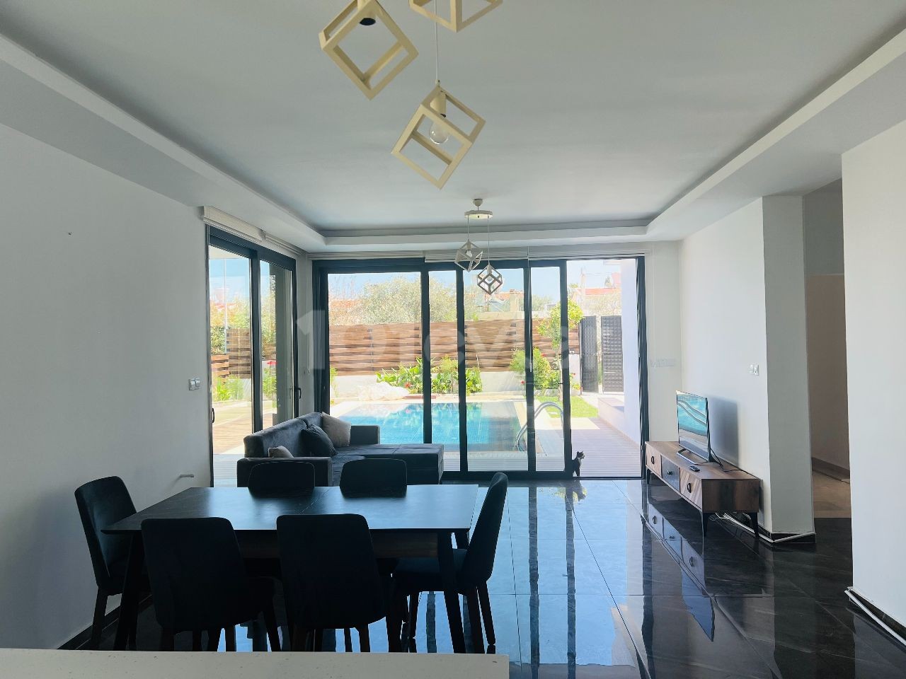 Ozankoy 5+1 villa for long term rent available from 12th October 