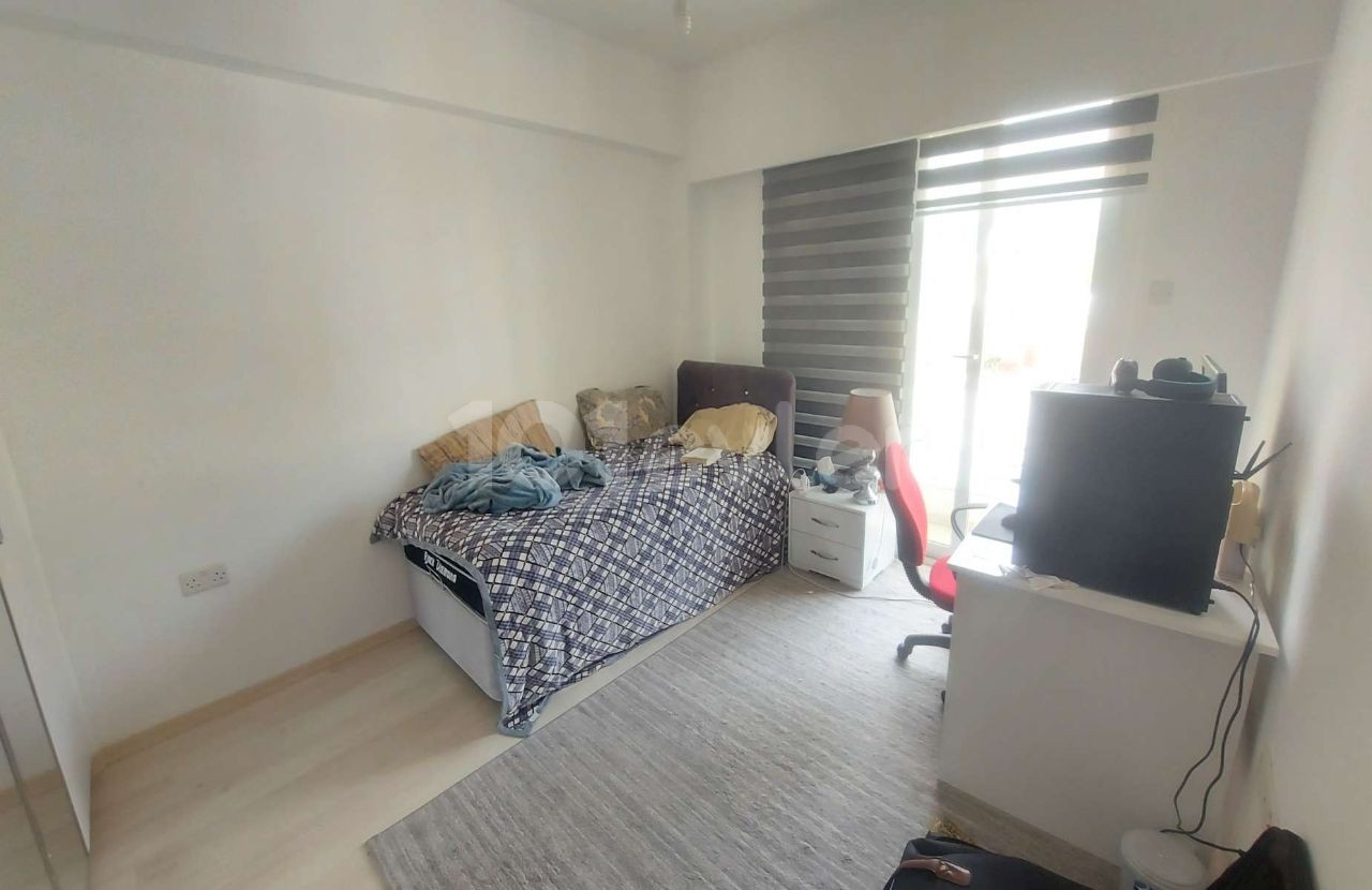 2-Zimmer-Wohnung zum Verkauf in Kyrenia ** 