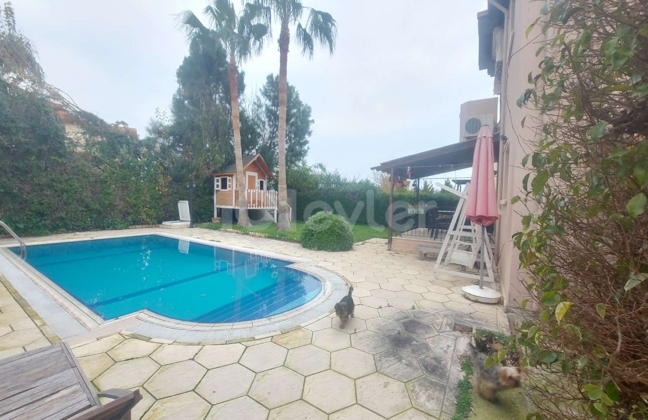 4 Bedroom Villa for Sale in Lapta