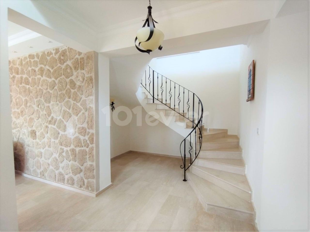 3 Bedroom Villa For Sale In Alsancak 