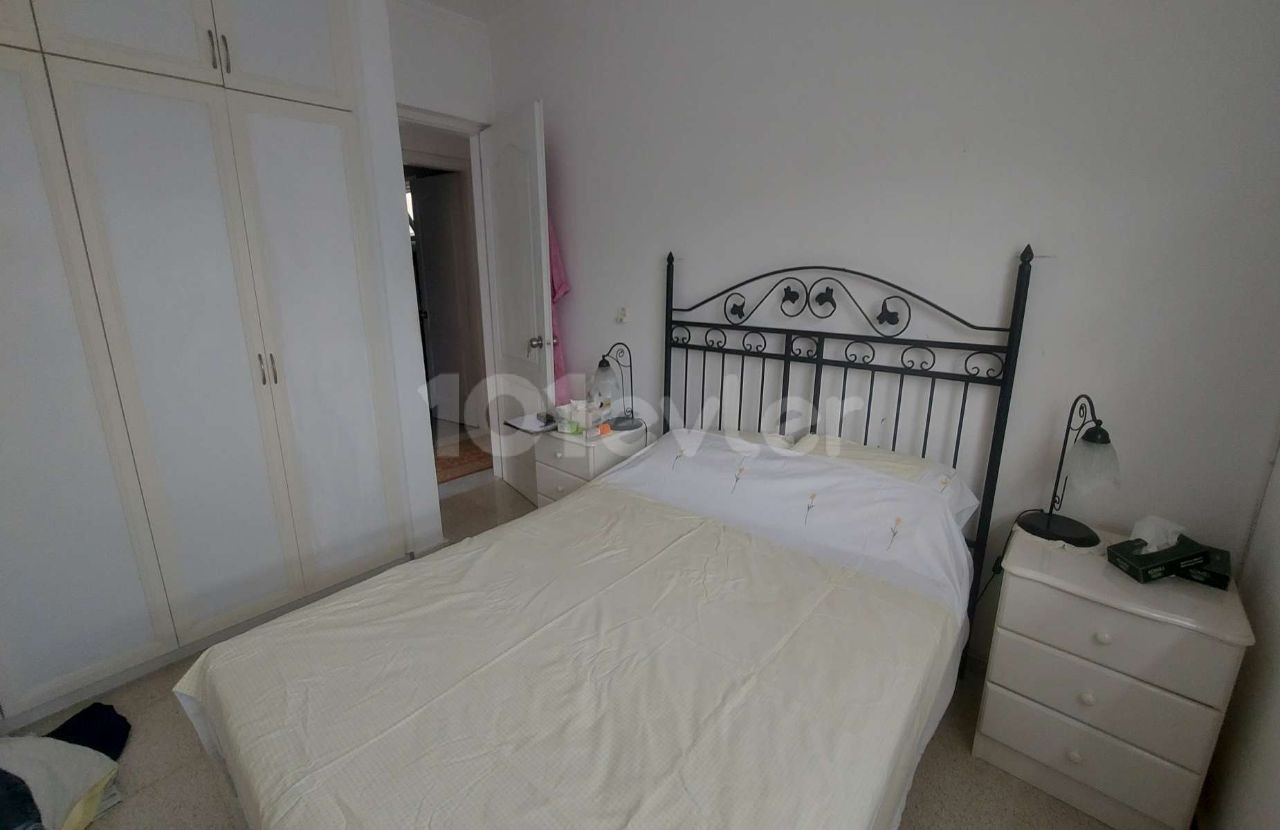 Girne'de Satılık 2 Yatak Odalı Penthouse