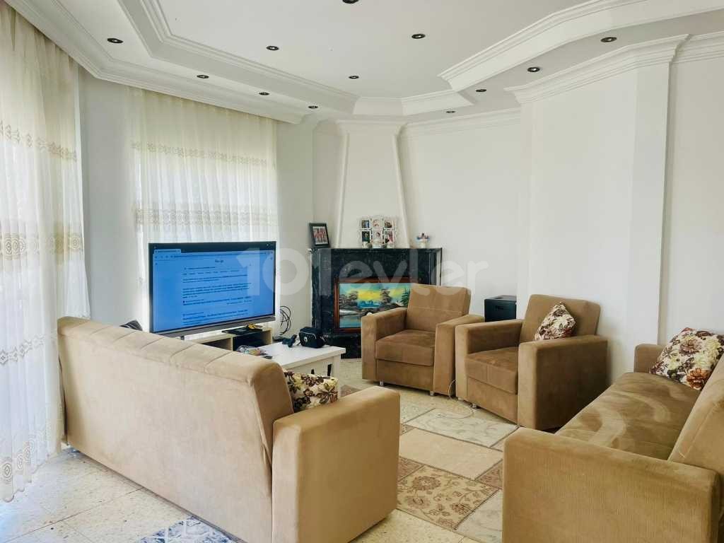 1 MINUTE TO THE SEA, 3+2 SPACIOUS FLAT FOR SALE WITH TWO BALCONIES AND FIRE ** 