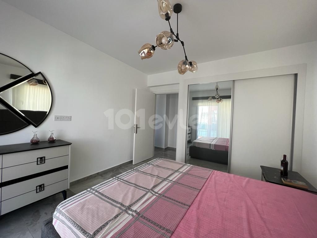 1 Schlafzimmer Penthouse Meerblick Long Beach Nur 176000 Pfund