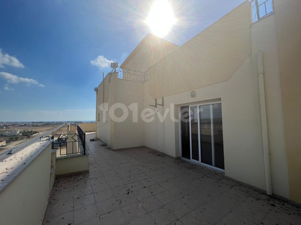 300 square meters penthouse with excellent conditions