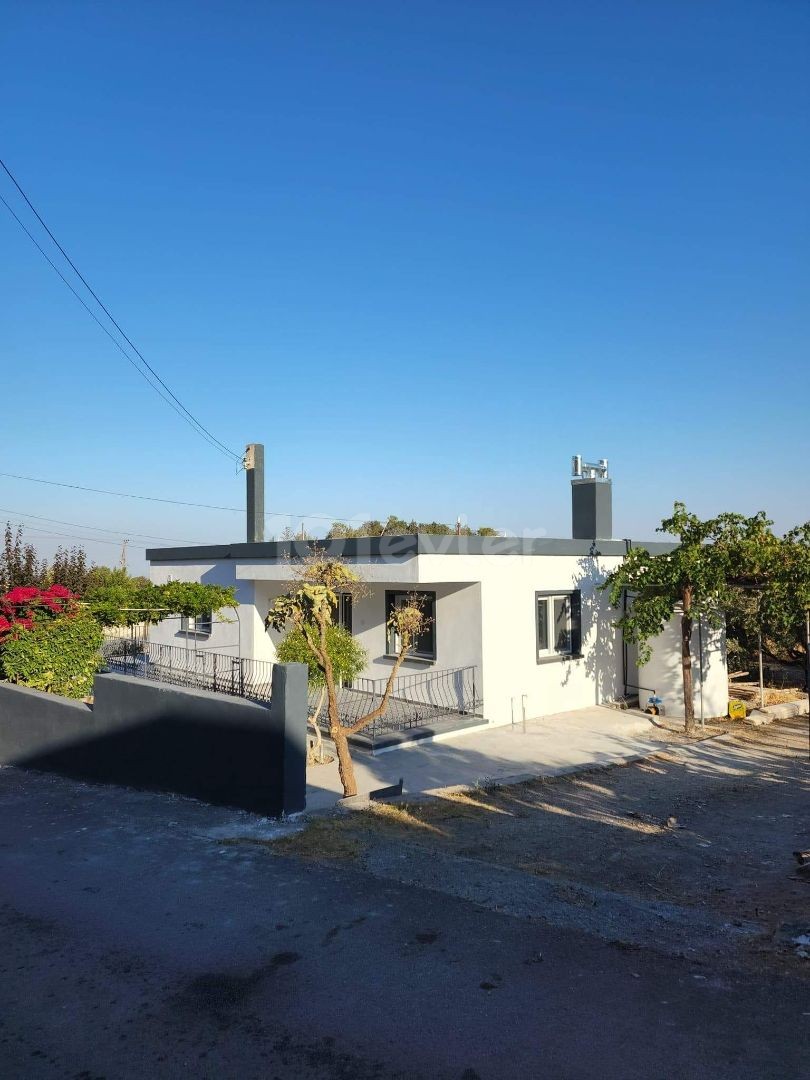 Detached House For Sale in Mallıdağ, Famagusta