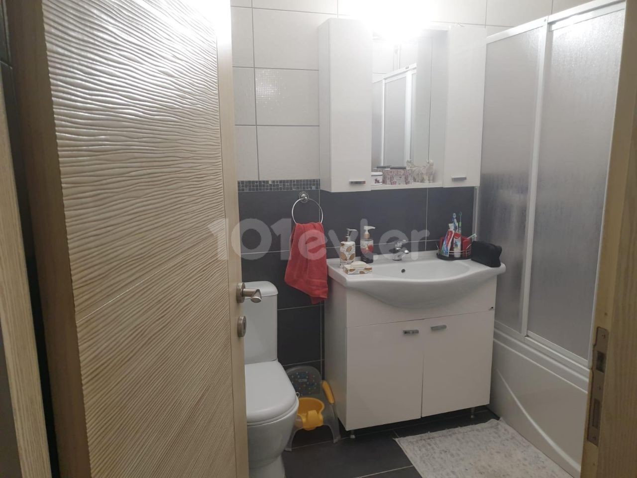 Flat For Sale in Alayköy, Nicosia