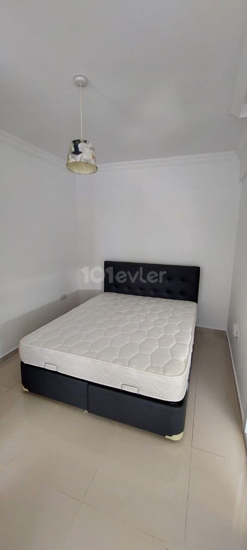 GİRNE MERKEZ DE GENİŞ 1+1 PENTHOUSE 