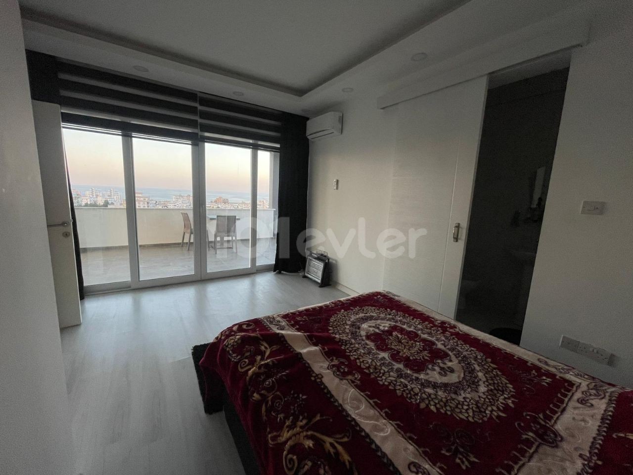 Flat For Sale in Girne Merkez, Kyrenia