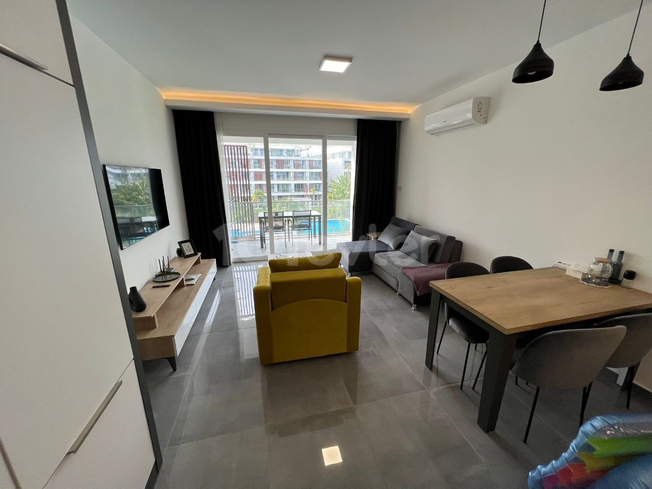 Flat For Sale in Long Beach, Iskele