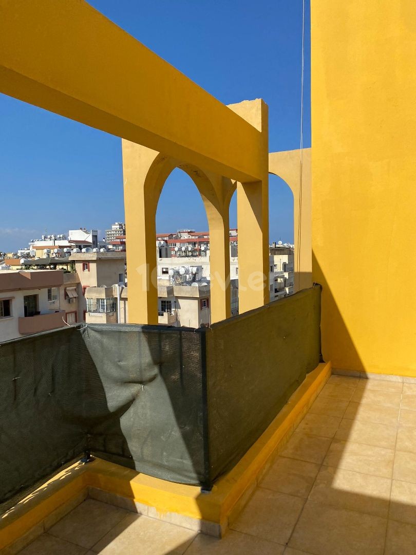 3+1 280m2 penthouse in a perfect location in the center of Famagusta