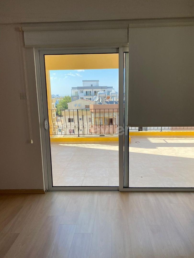 Mağusa merkezde mükemmel konumda  3+1 280m2 penthouse