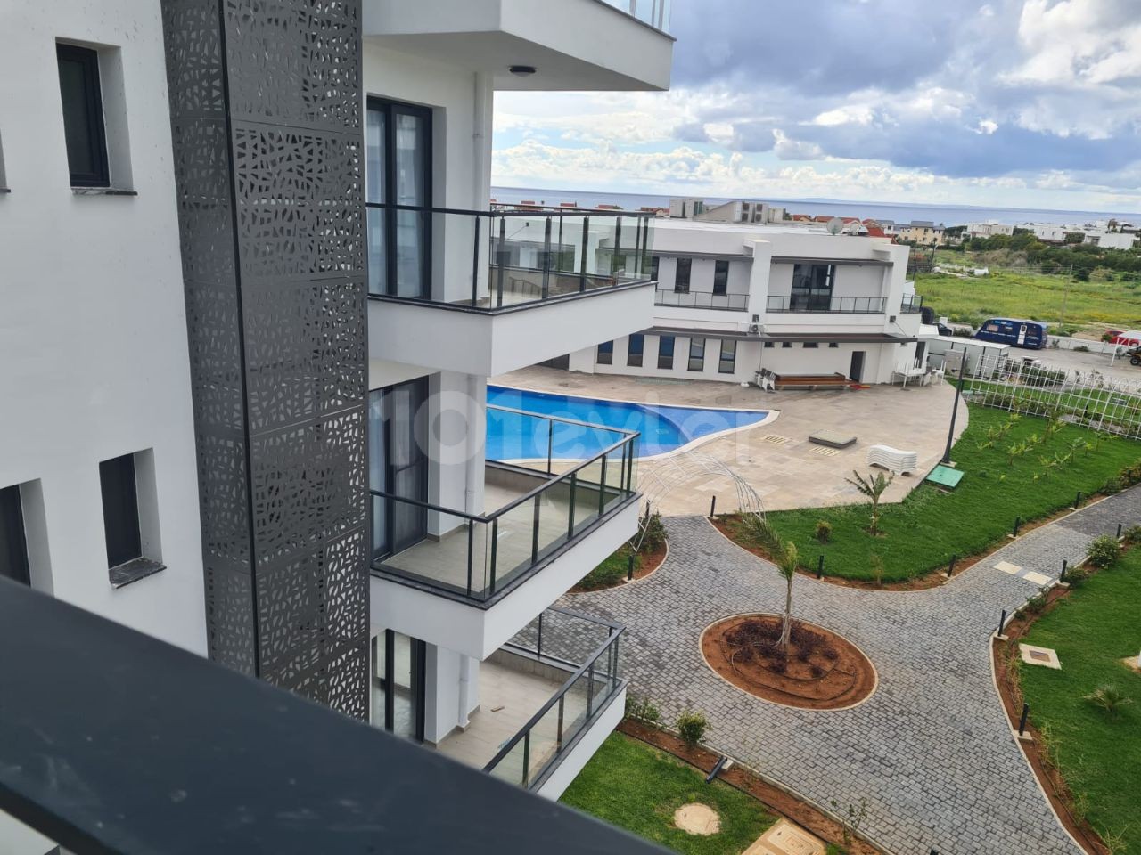 Caesar Blue konut kompleksinde aqua parklı deniz manzaralı 1+1 daire