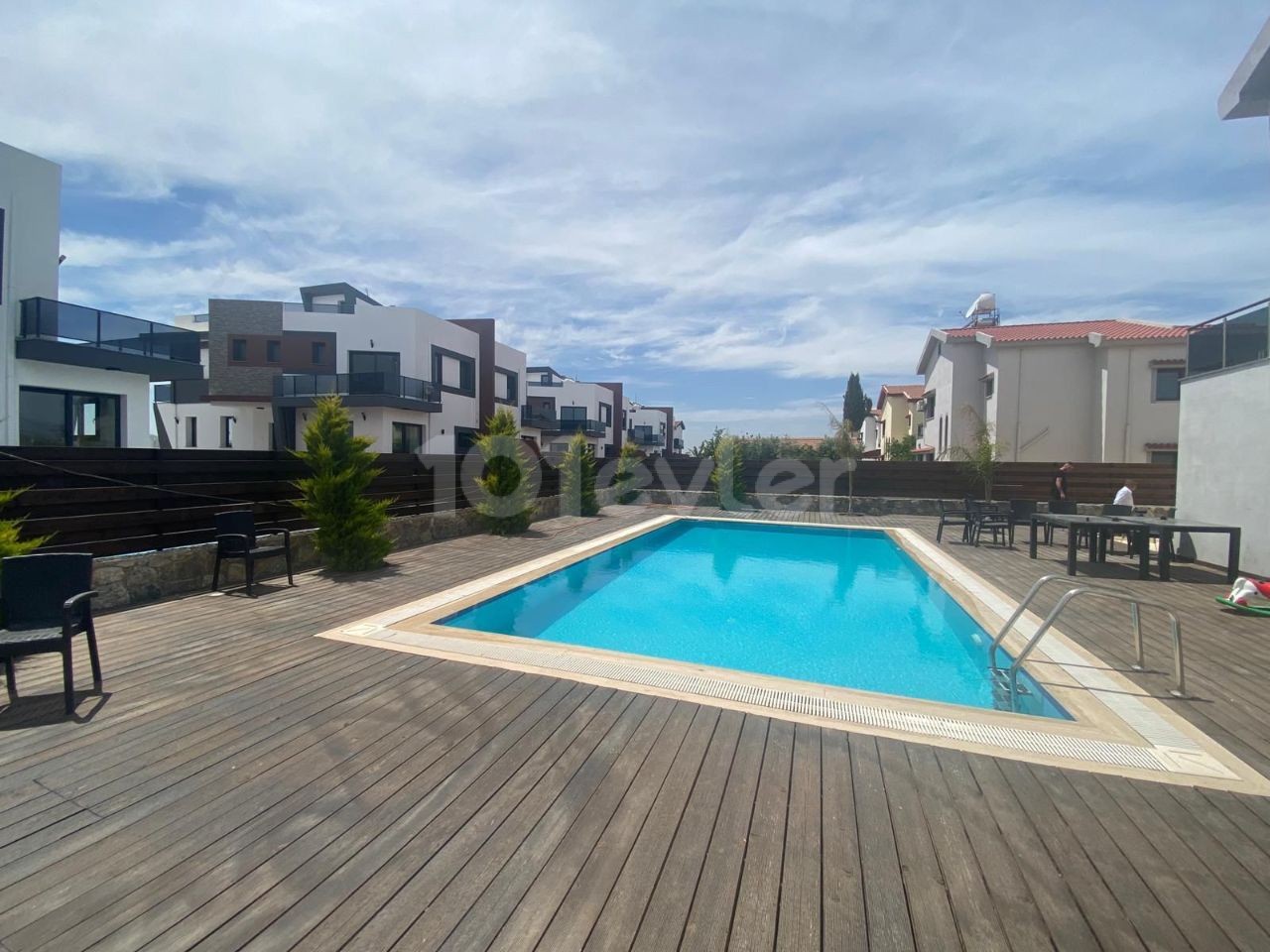 VILLA WITH POOL FOR SALE IN İSKELE LONG BEACH