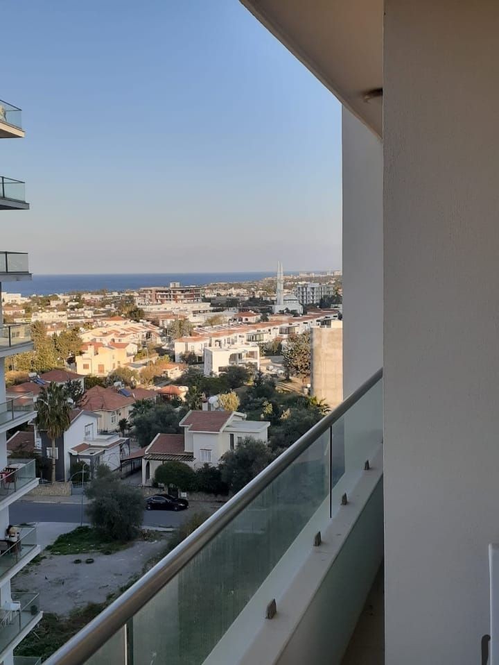 Girne Emtan Tower Merkezde Deniz Manzaralı Daire 2+1