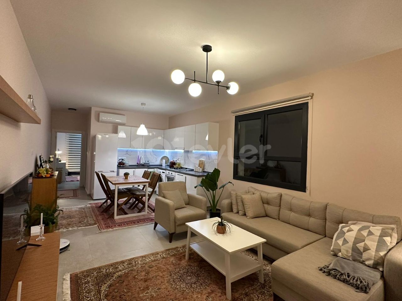 A beautiful 1 bedroom home in Long Beach area