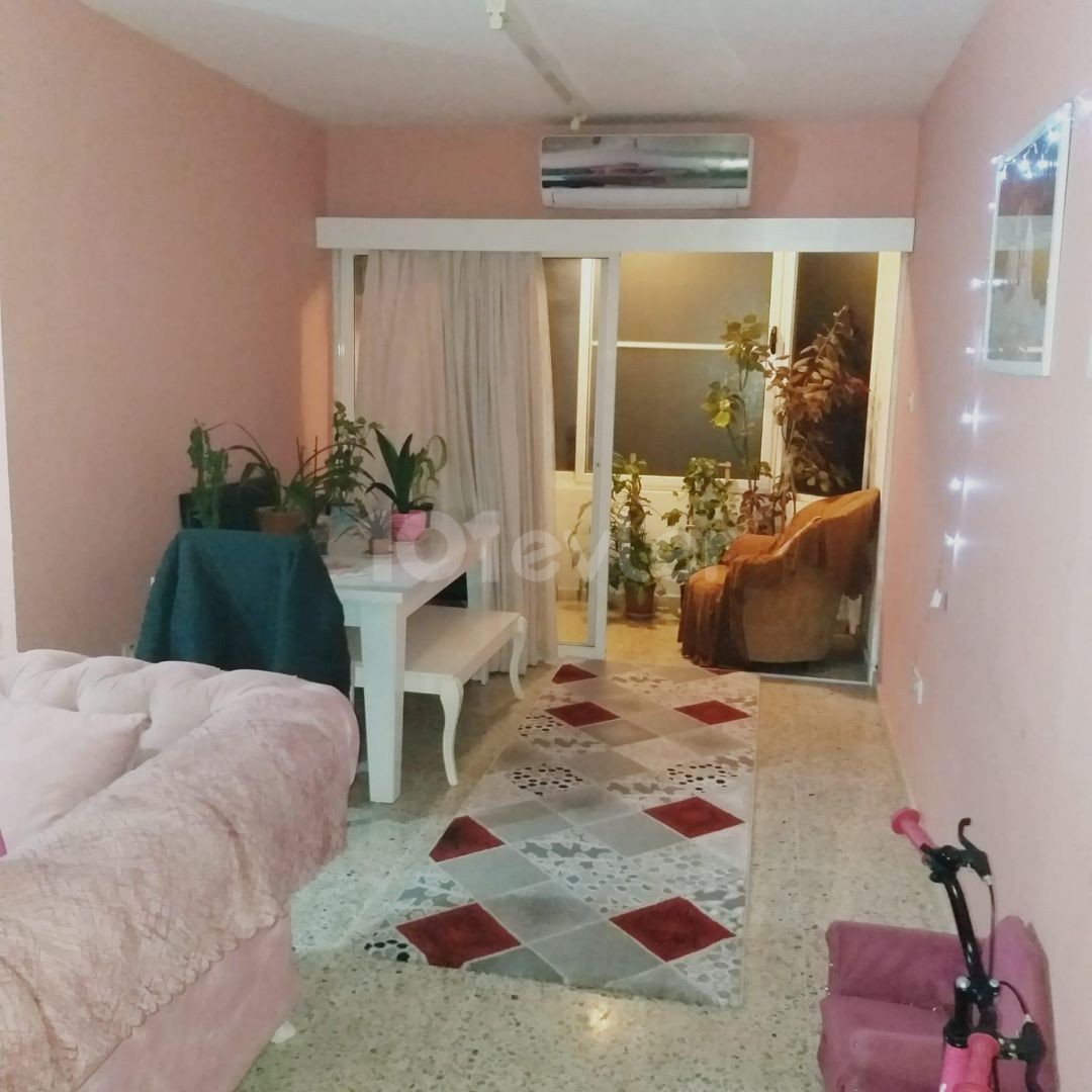 GAZİMAĞUSA BAYKAL BÖLGESİ SATILIK 3+1 DAİRE 