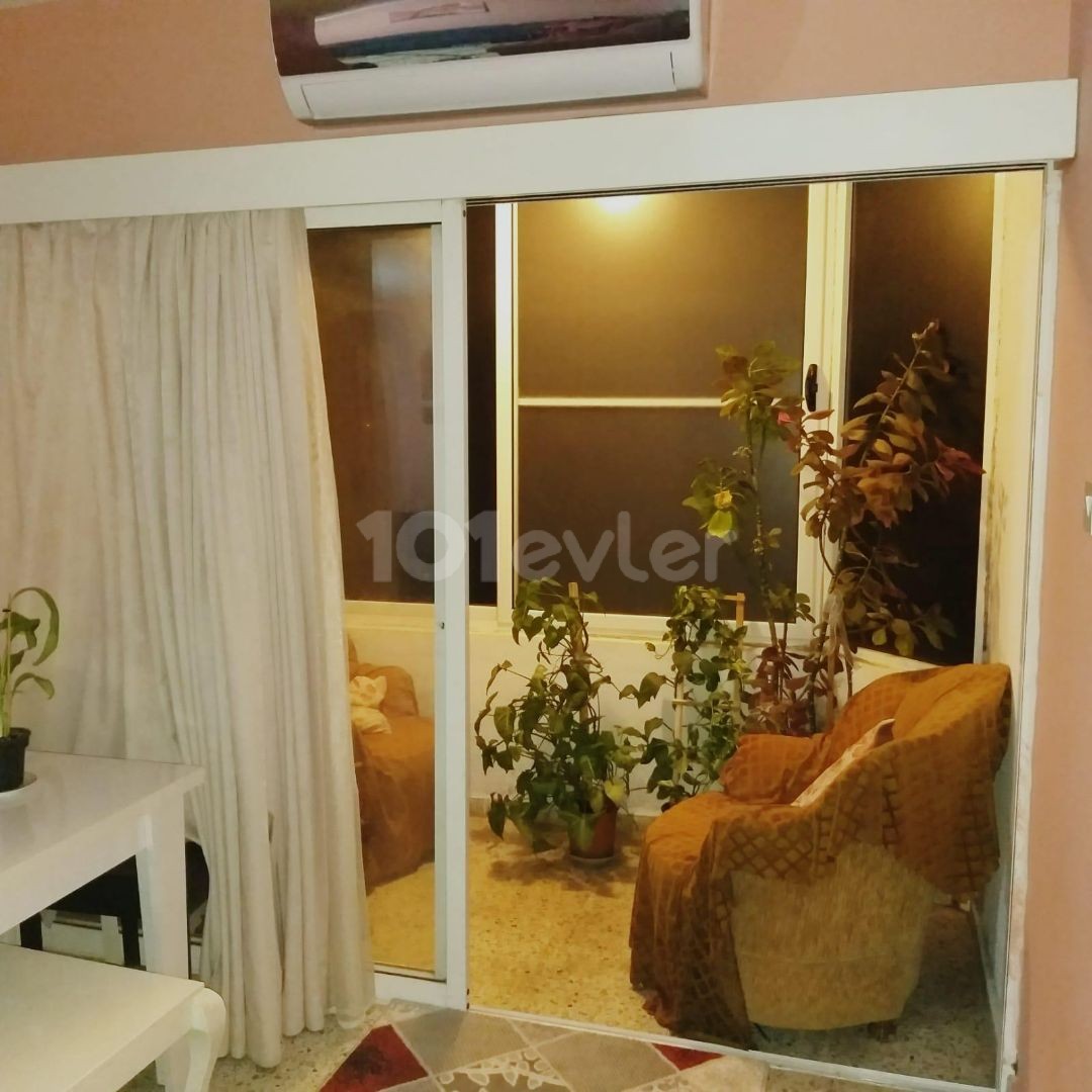 GAZİMAĞUSA BAYKAL BÖLGESİ SATILIK 3+1 DAİRE 