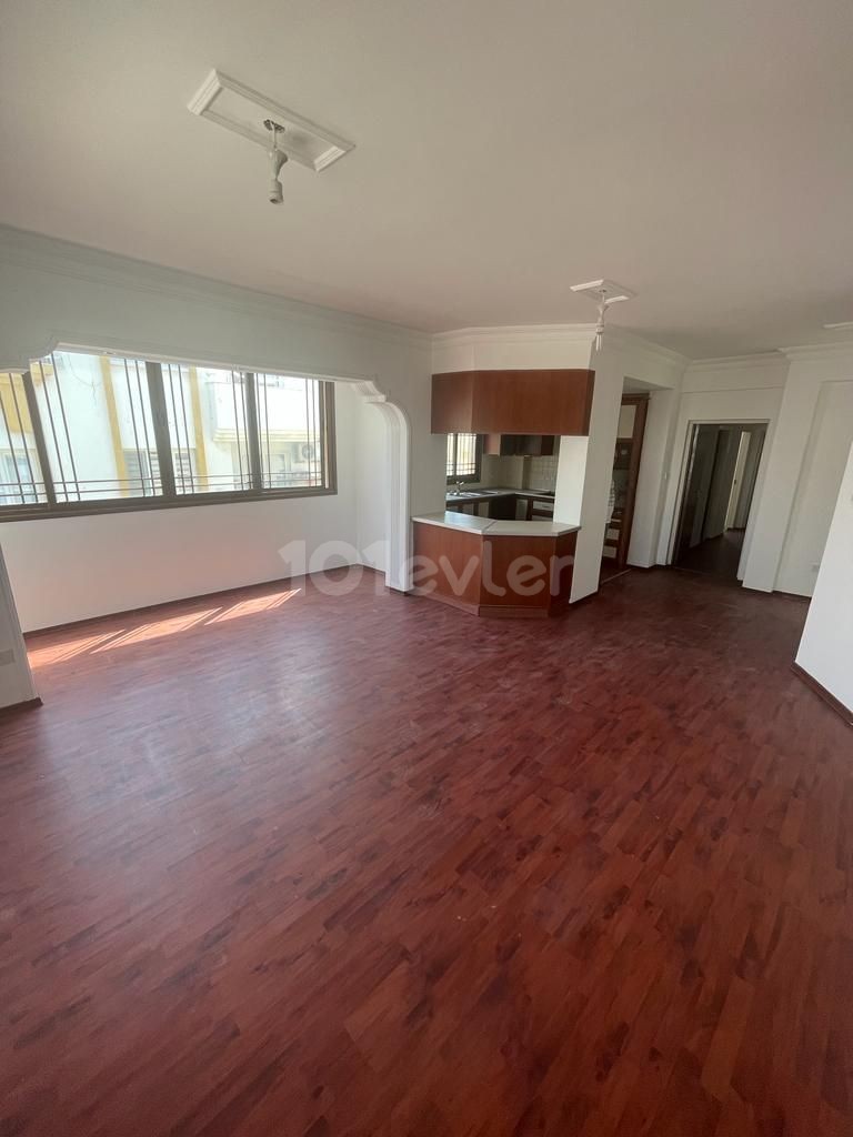 Penthouse For Sale in Girne Merkez, Kyrenia