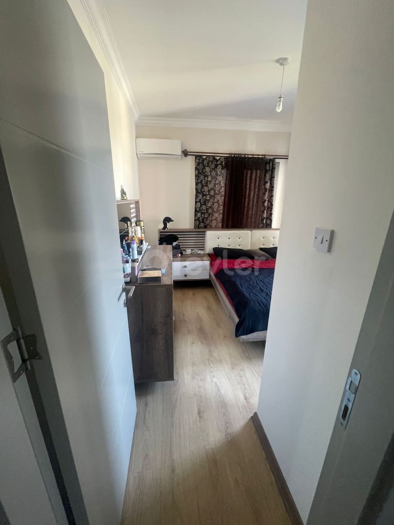 Flat For Sale in Aşağı Girne, Kyrenia