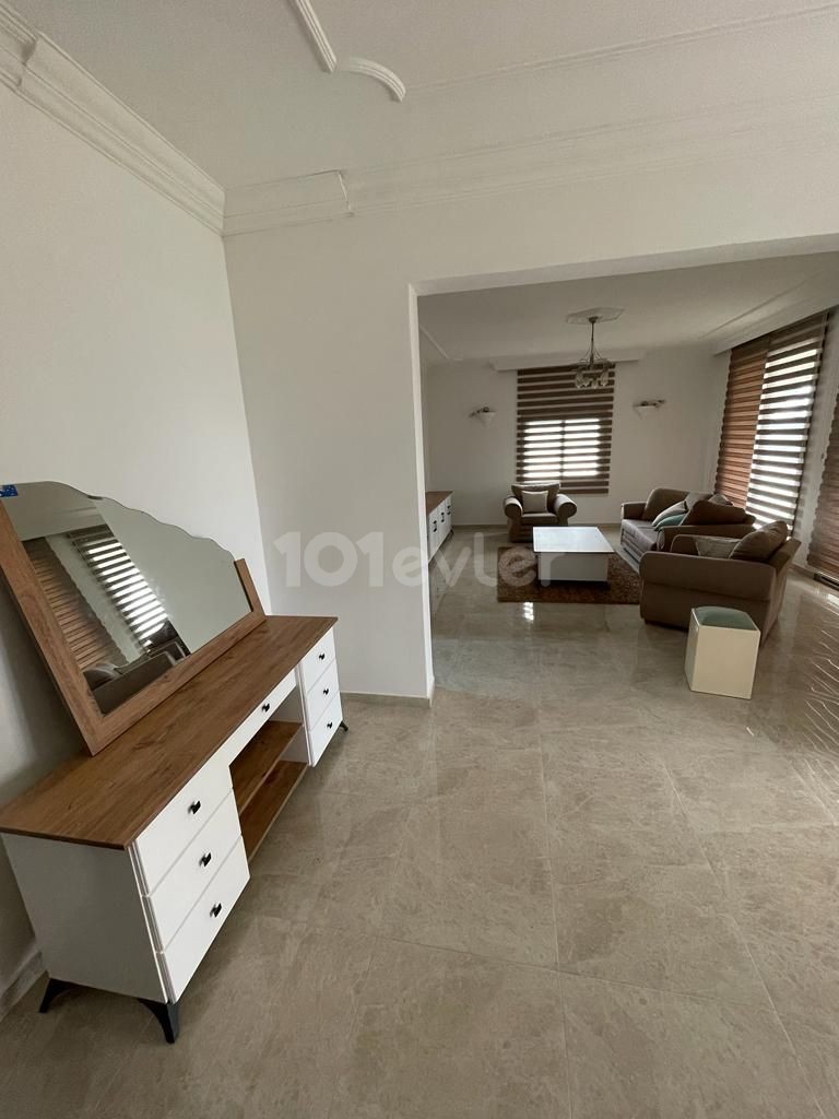 Detached House To Rent in Yukarı Girne, Kyrenia