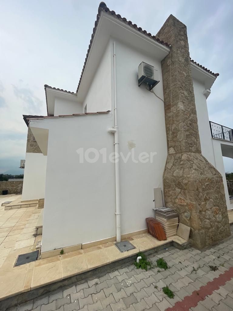 Villa To Rent in Çatalköy, Kyrenia