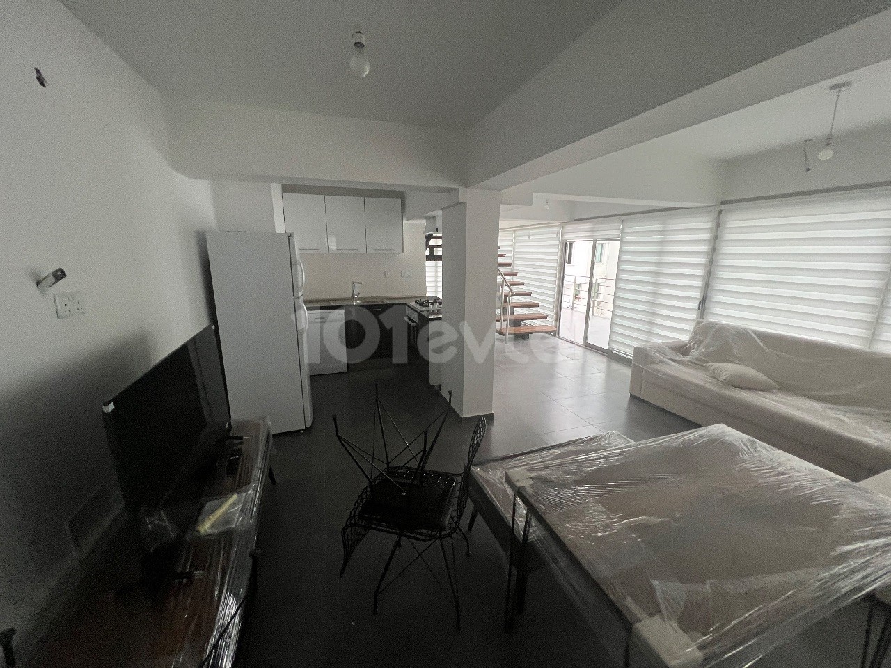 GİRNE MERKEZDE ÖZEL DÖŞENMİŞ PENTHOUSE DAİRE