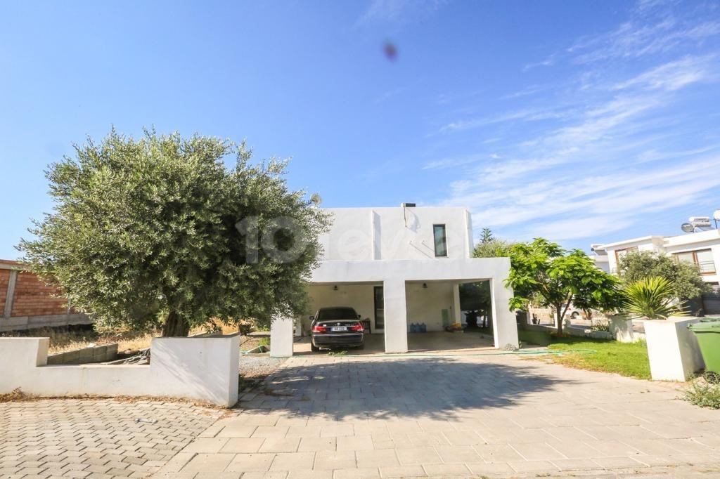 DETACHED LUXURIOUS VILLA FOR SALE IN OZANKOY