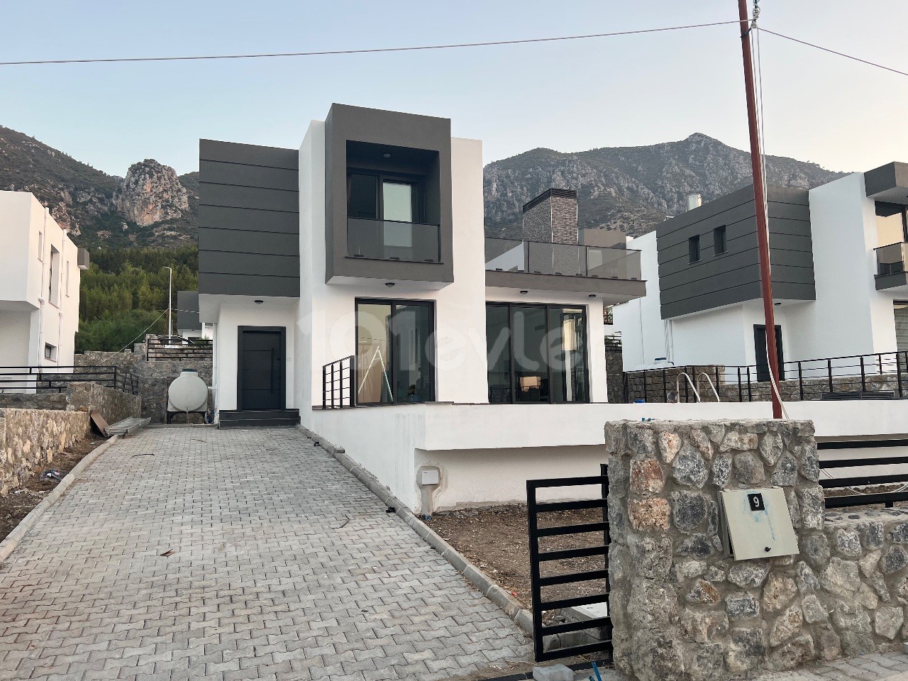 SUPER LUXURY VILLAS WITH UNOBSTRUCTED SEA AND MOUNTAIN VIEWS IN KARMI 