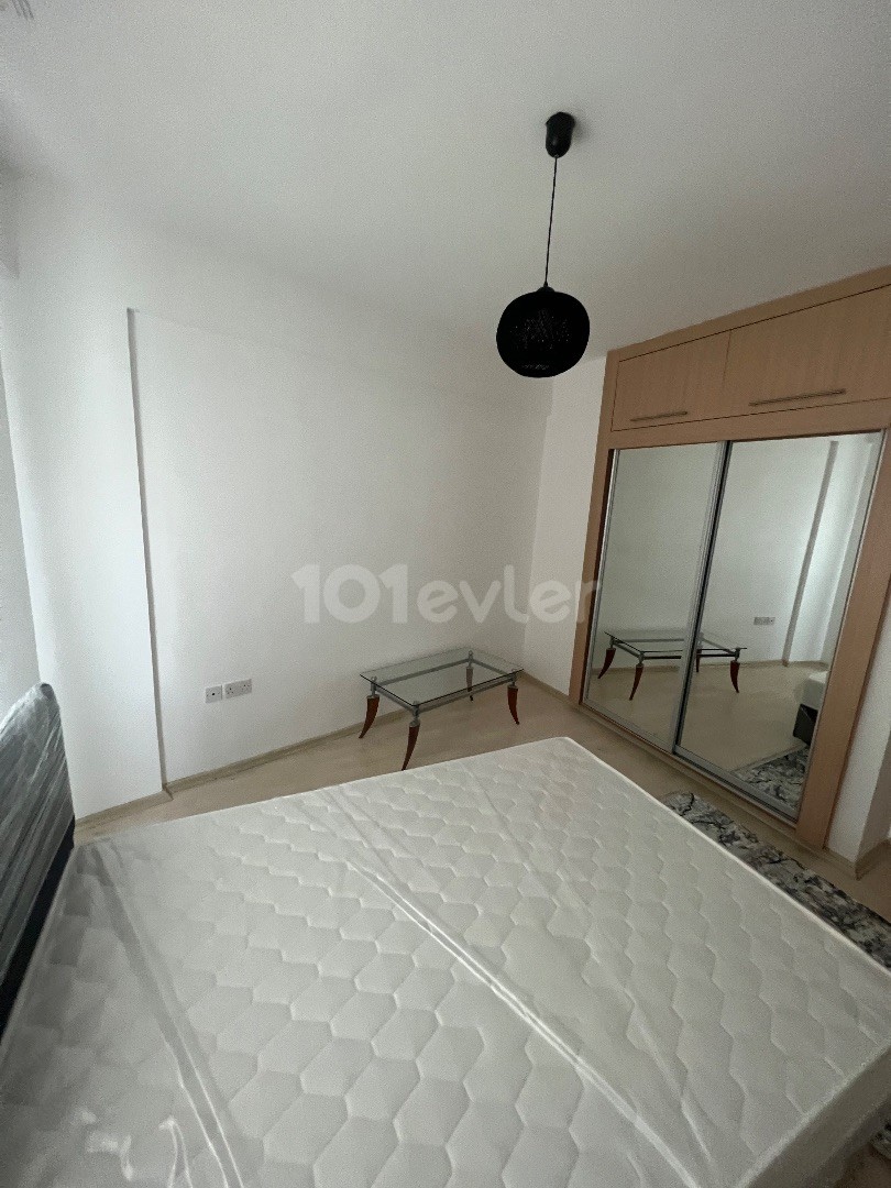 GİRNE MERKEZDE FUL EŞYALI 2+1 DAİRE