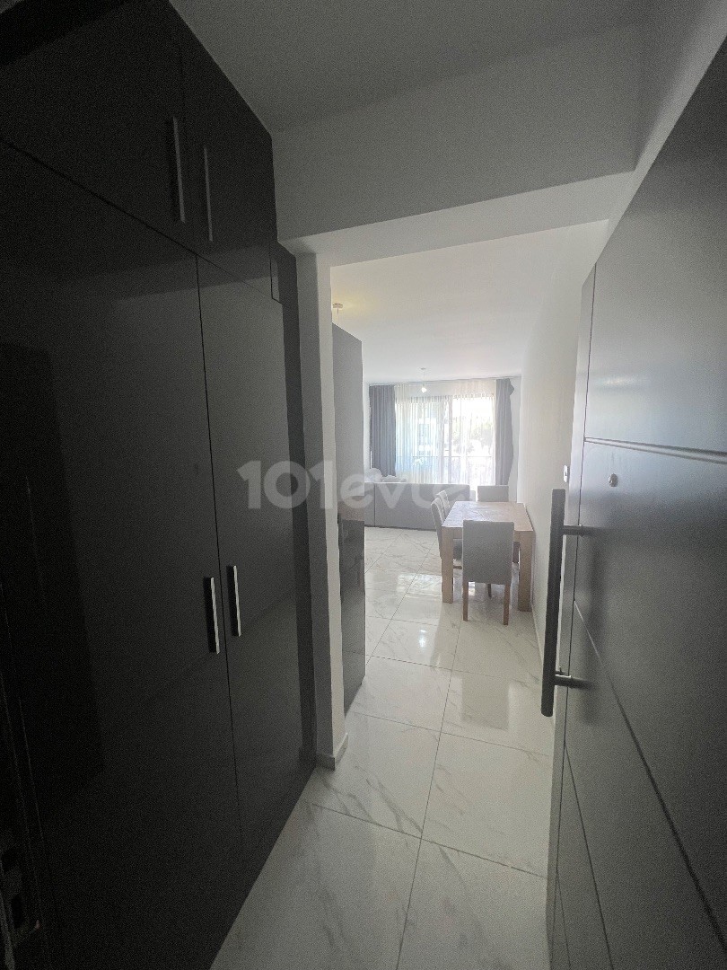 SPACIOUS 2+1 FLAT FOR RENT IN THE CENTER OF KYRENIA