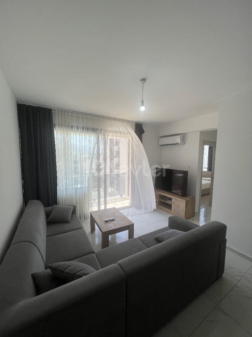 SPACIOUS 2+1 FLAT FOR RENT IN THE CENTER OF KYRENIA