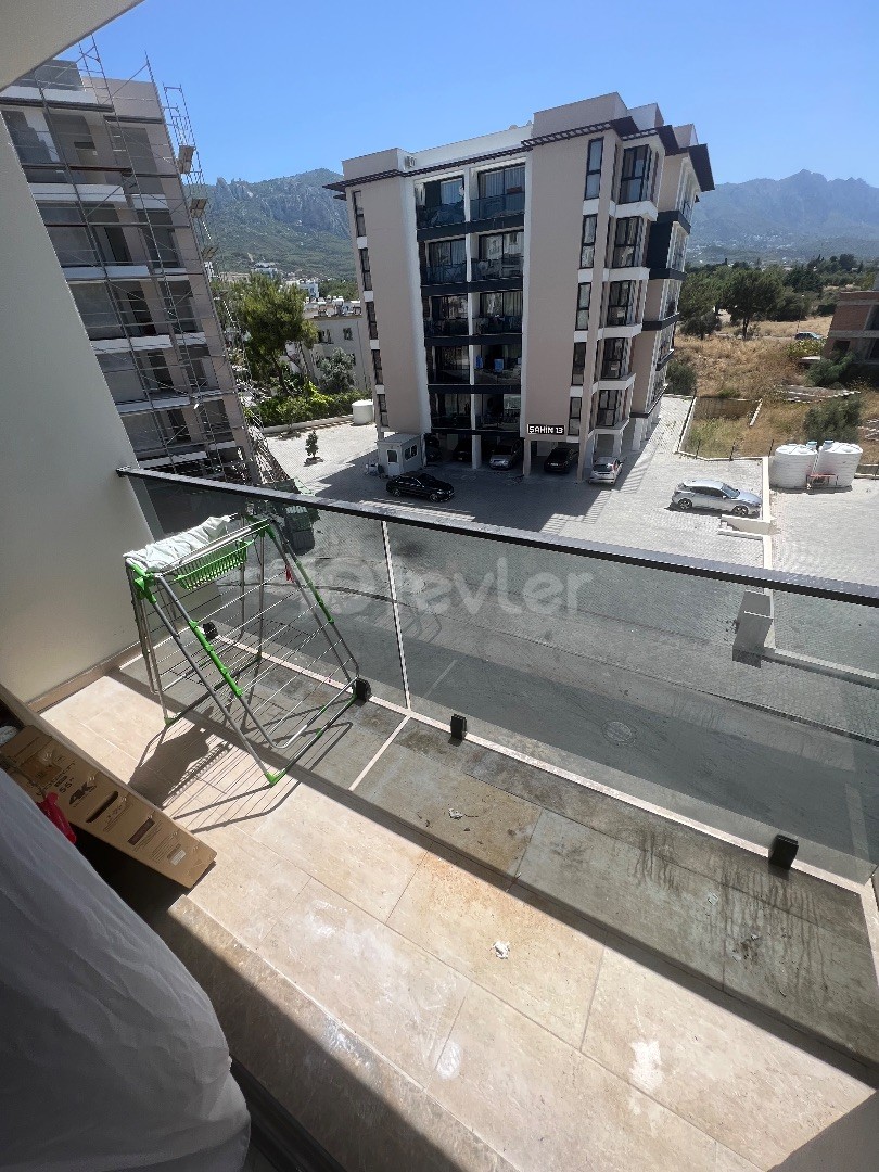 SPACIOUS 2+1 FLAT FOR RENT IN THE CENTER OF KYRENIA