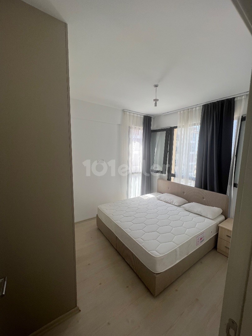 SPACIOUS 2+1 FLAT FOR RENT IN THE CENTER OF KYRENIA