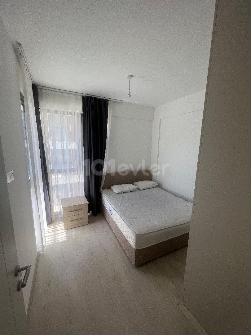 SPACIOUS 2+1 FLAT FOR RENT IN THE CENTER OF KYRENIA