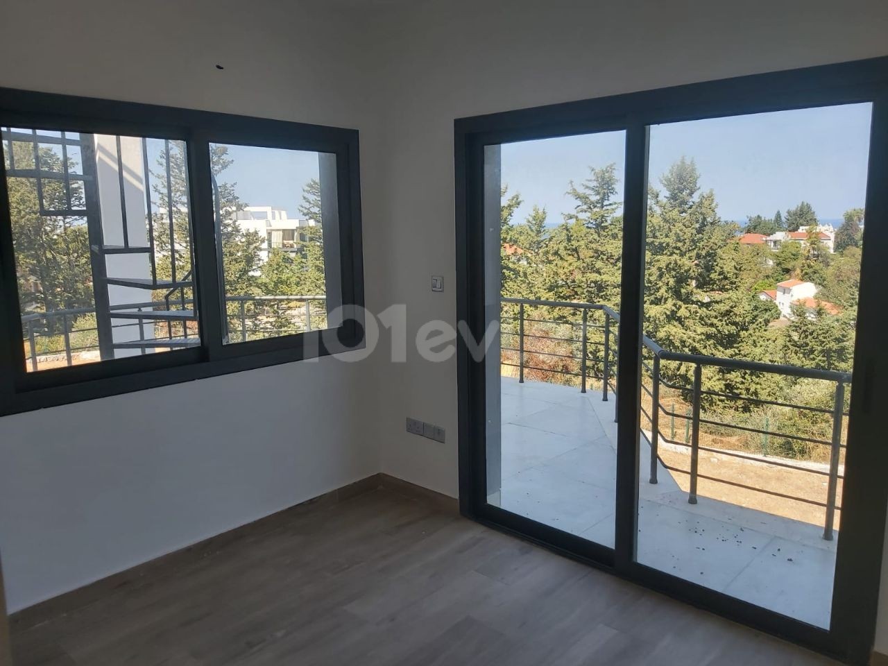 Villa 4+1 zum Verkauf in Alsancak