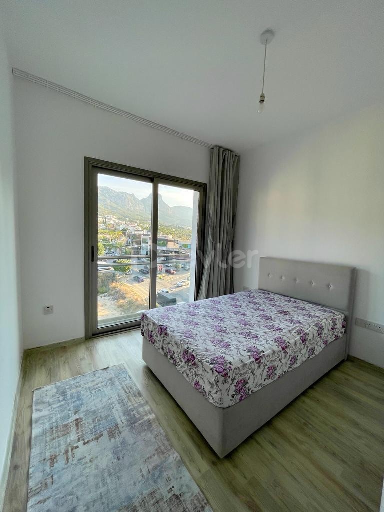 GİRNE MERKEZDE GENİŞ 2+1 DAİRE