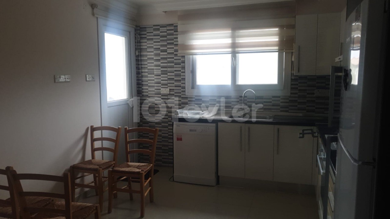 KYRENIA 2+1 For Rent Karaoglanoglu