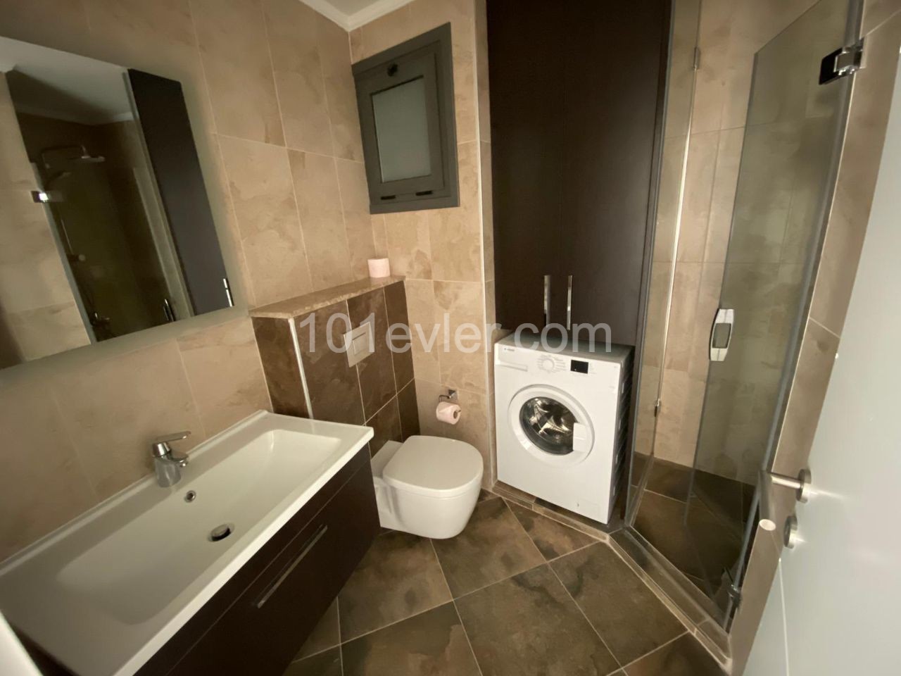 Flat For Sale in Yukarı Girne, Kyrenia