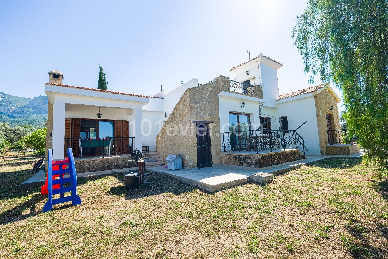 Villa For Sale in Zeytinlik, Kyrenia