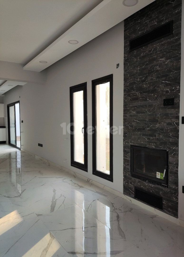 4 + 1 Villa for Sale in Nicosia Gönyeli ** 