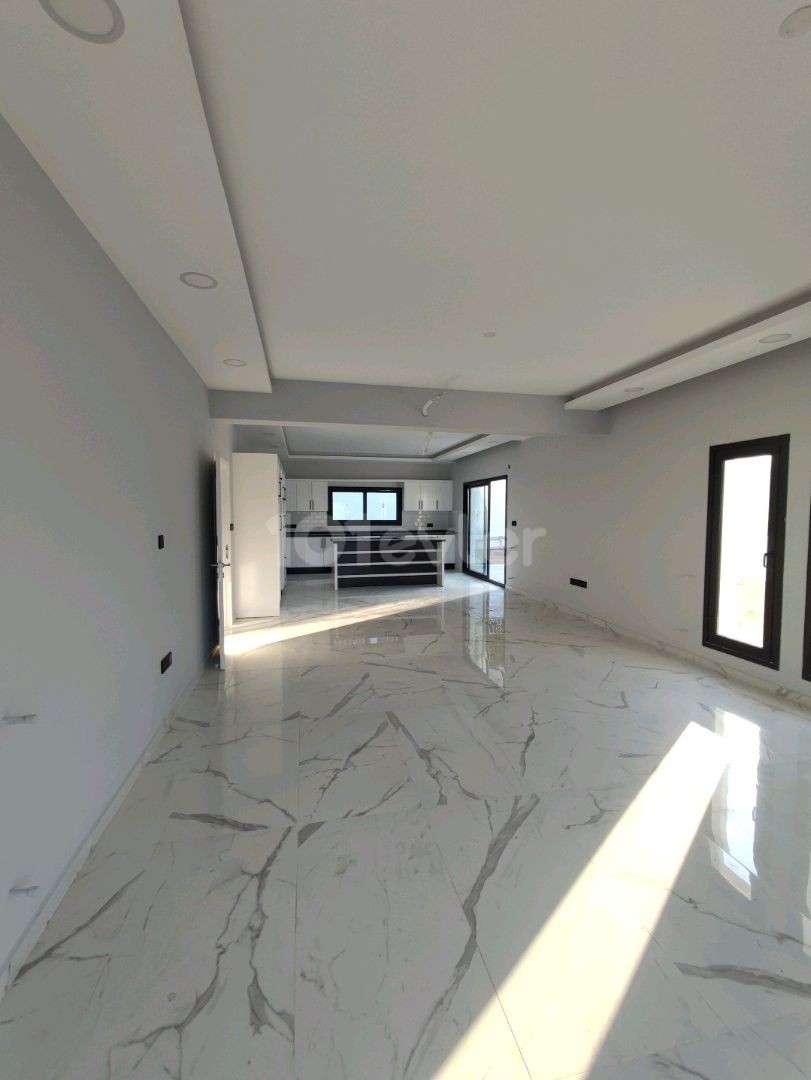 4 + 1 Villa for Sale in Nicosia Gönyeli ** 