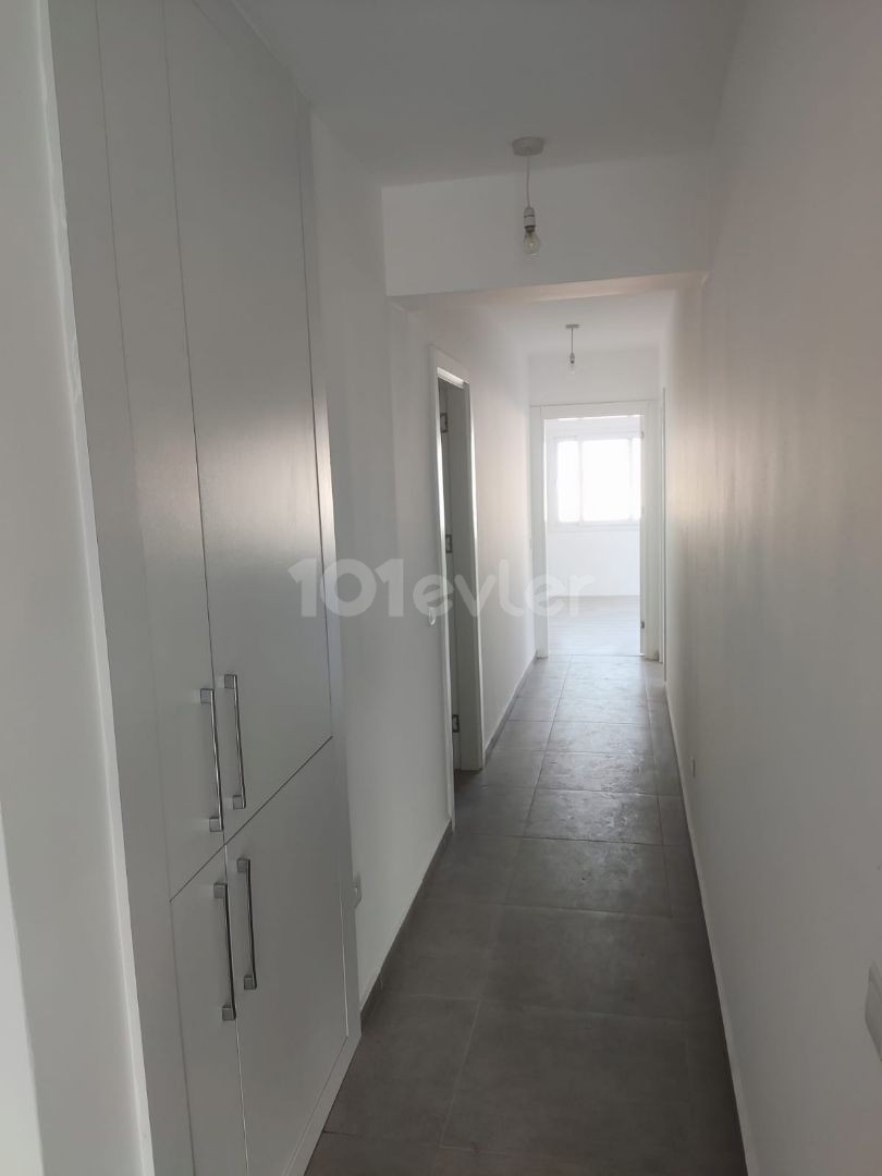 2+1 Wohnung Zum Verkauf In Kyrenia Zentrum ** 