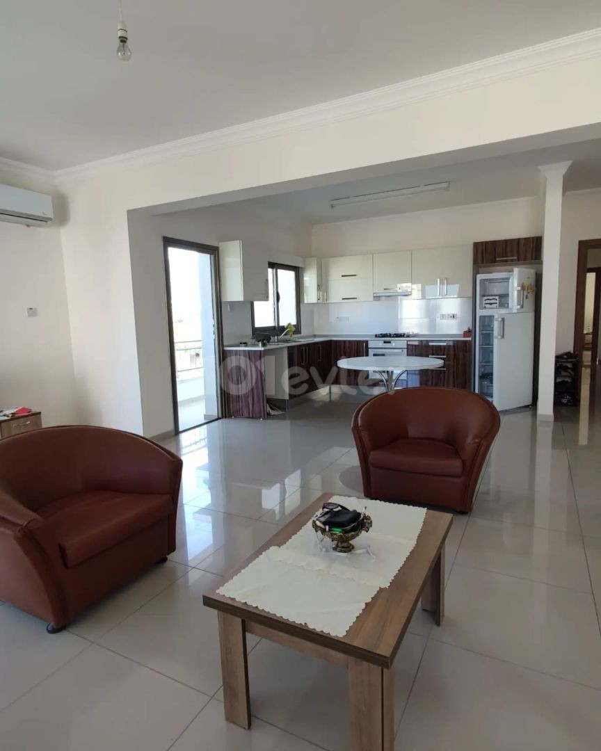 Kyrenia Kashgar 3 + 1 Apartment for Sale ** 