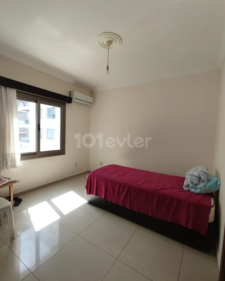 Kyrenia Kashgar 3 + 1 Apartment for Sale ** 